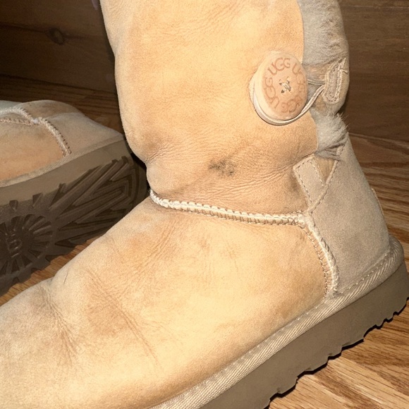 Triple Bailey Button UGG Boots - Picture 6 of 9